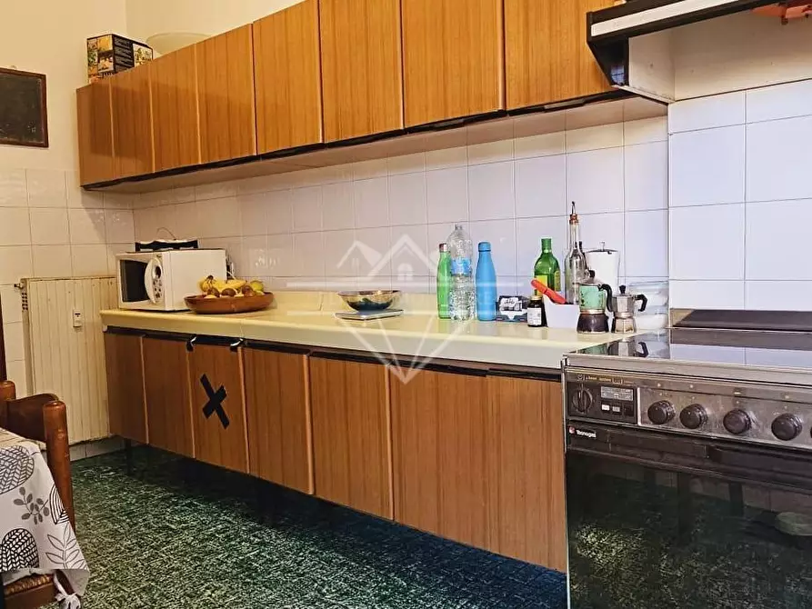 Immagine 19 di Appartamento in vendita  a Carrara