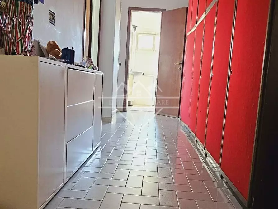 Immagine 8 di Appartamento in vendita  a Carrara