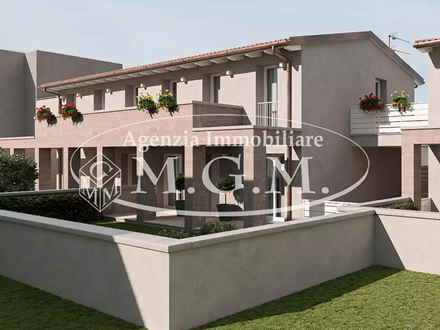 Immagine 21 di Villetta a schiera in vendita  a Calcinaia