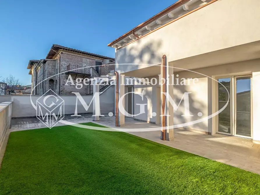 Immagine 4 di Villetta a schiera in vendita  a Calcinaia