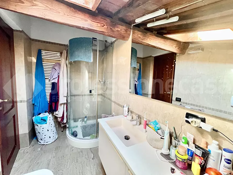 Immagine 21 di Appartamento in vendita  a San Giuliano Terme