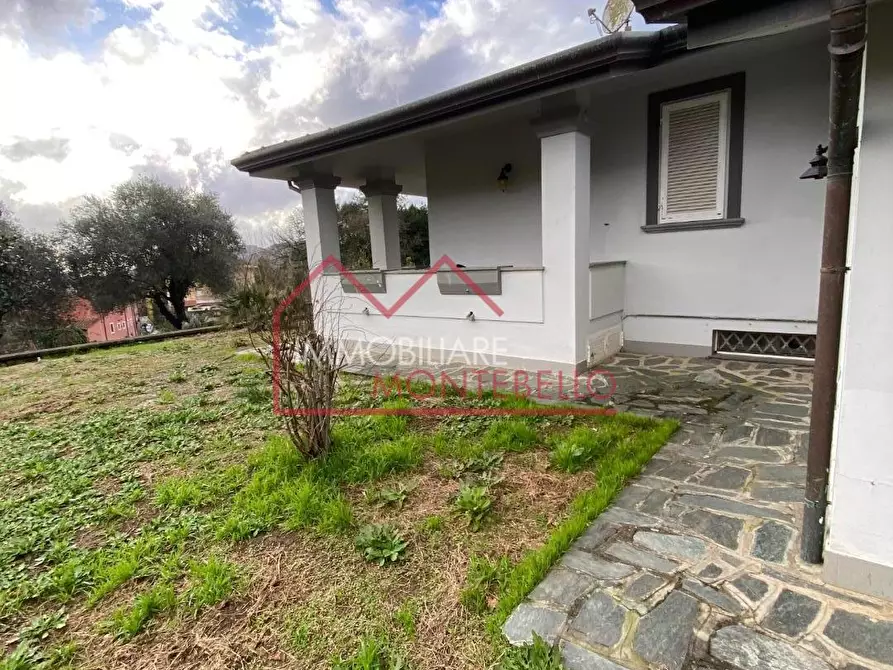 Immagine 16 di Casa indipendente in vendita  a Camaiore