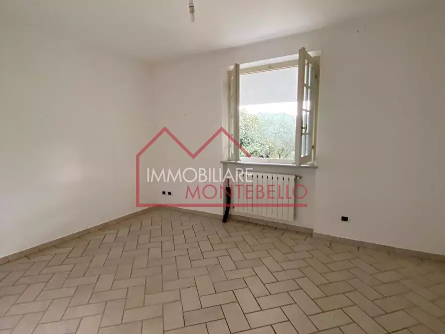 Immagine 8 di Casa indipendente in vendita  a Camaiore