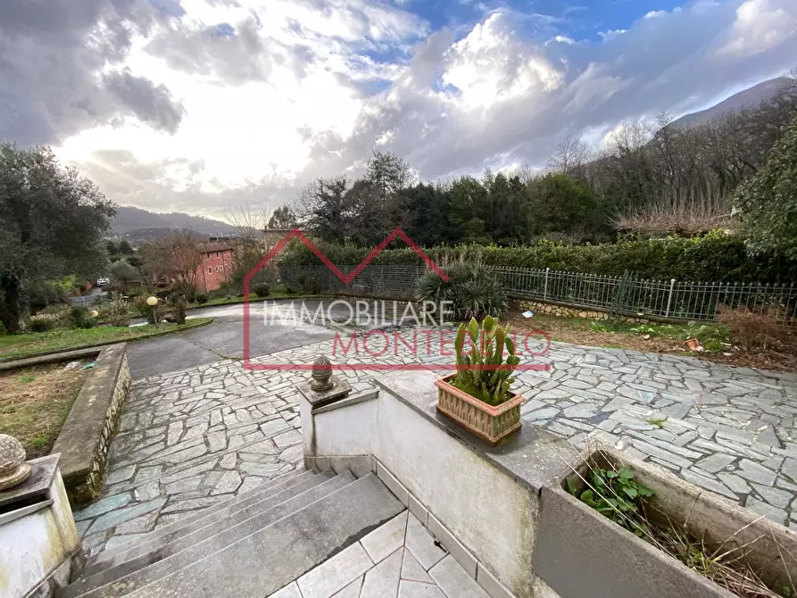 Immagine 12 di Casa indipendente in vendita  a Camaiore