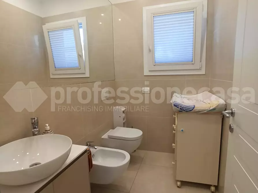 Immagine 16 di Villetta a schiera in vendita  a Vecchiano