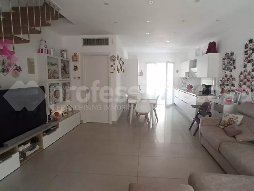 Immagine 5 di Villetta a schiera in vendita  a Vecchiano