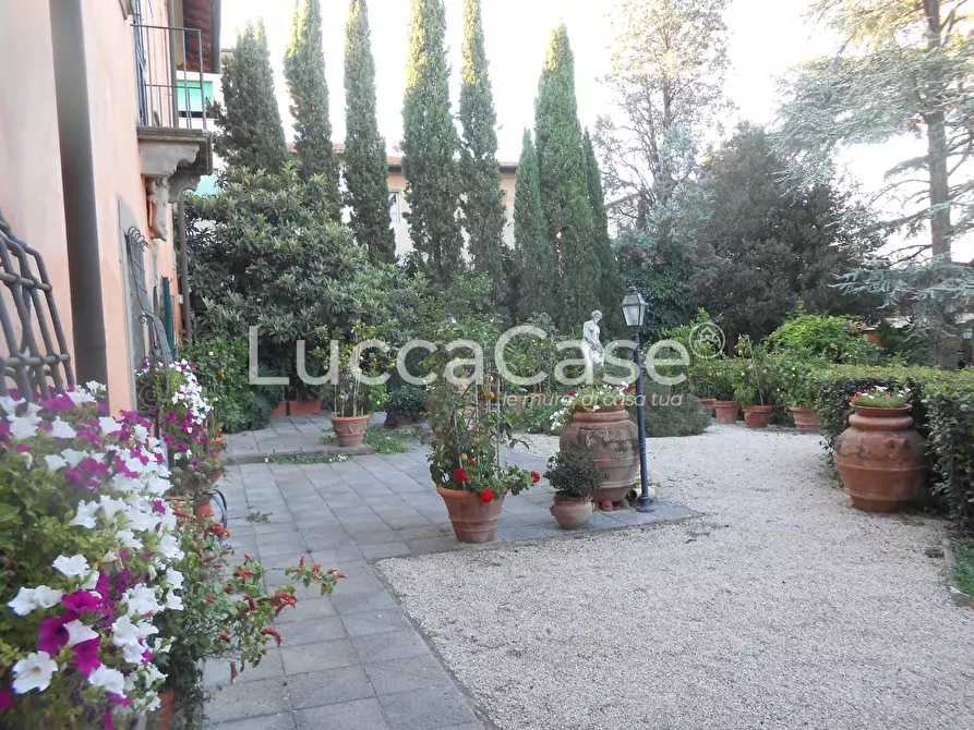 Immagine 38 di Villa in vendita  a Santa Maria A Monte