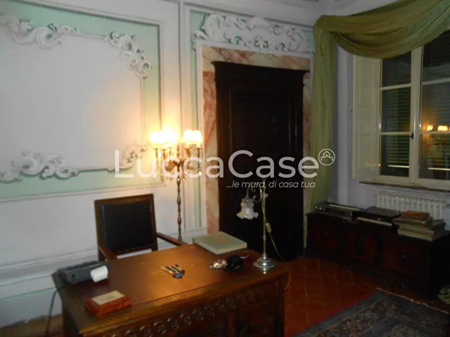 Immagine 11 di Villa in vendita  a Santa Maria A Monte