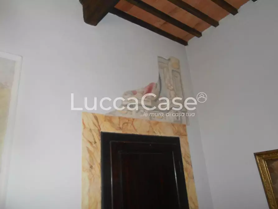 Immagine 2 di Villa in vendita  a Santa Maria A Monte