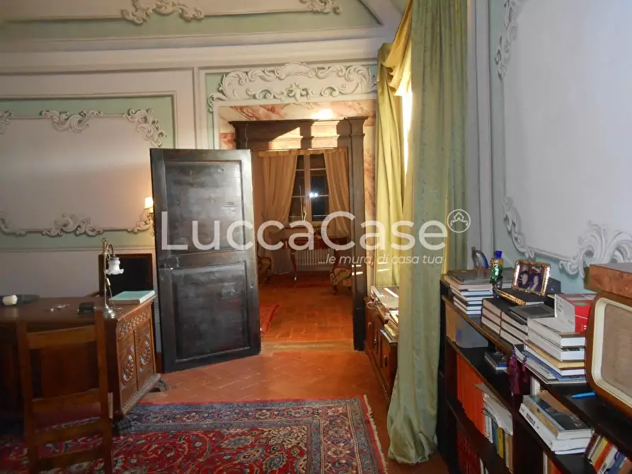 Immagine 10 di Villa in vendita  a Santa Maria A Monte