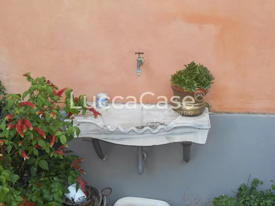 Immagine 31 di Villa in vendita  a Santa Maria A Monte