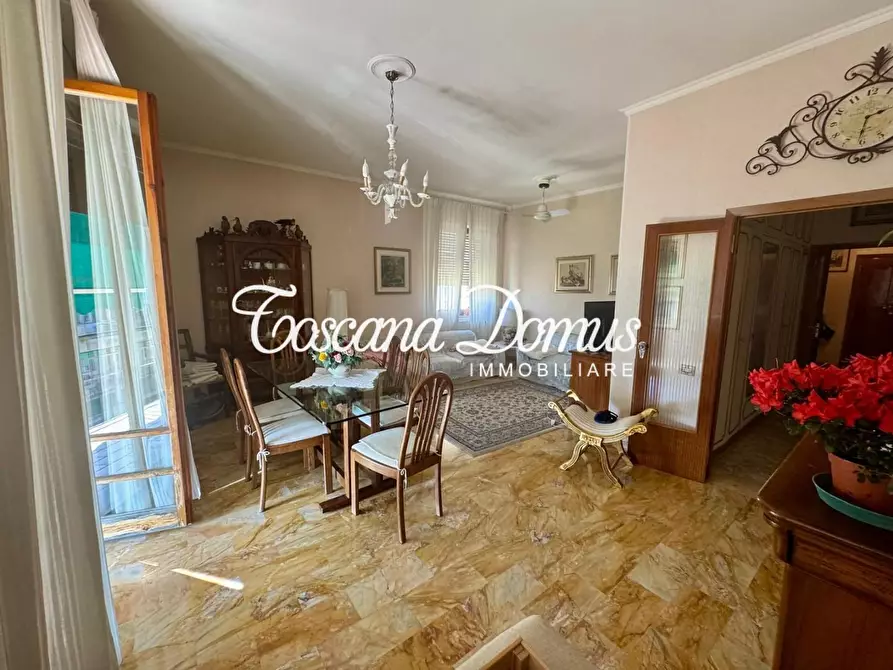 Immagine 1 di Appartamento in vendita  a Siena