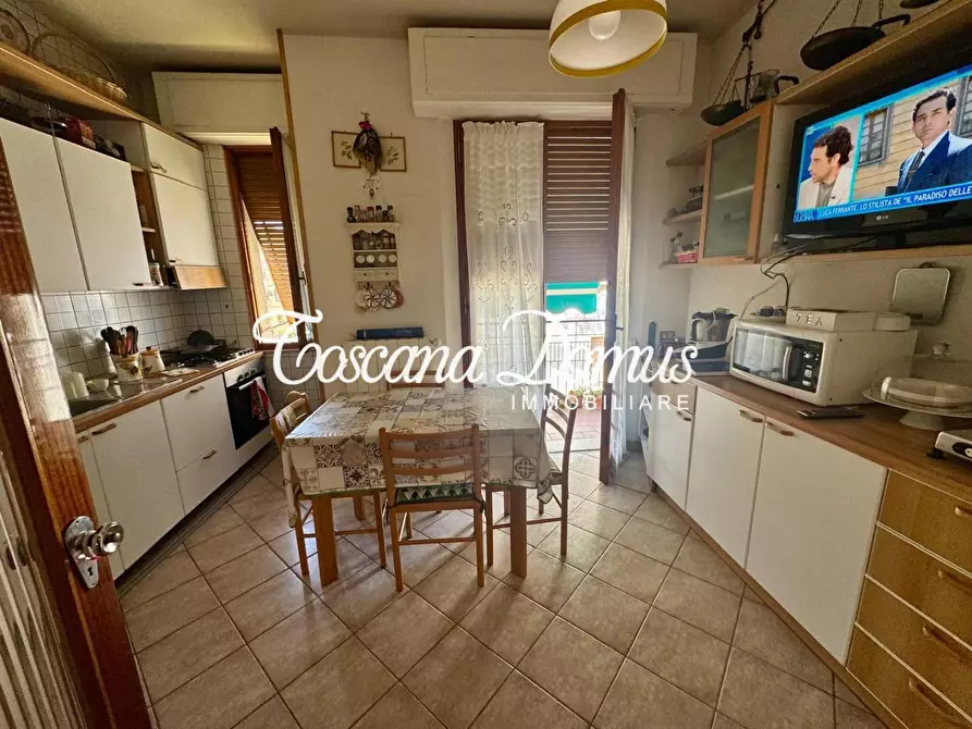 Immagine 12 di Appartamento in vendita  a Siena