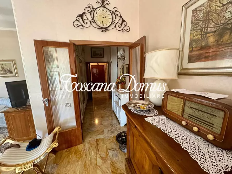 Immagine 4 di Appartamento in vendita  a Siena