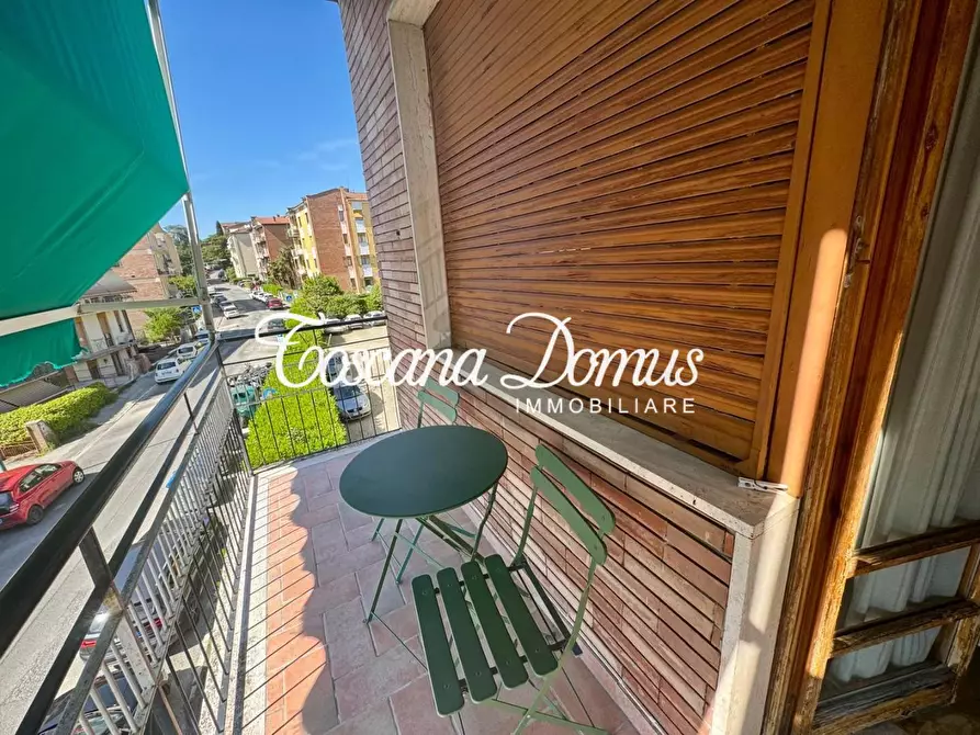 Immagine 6 di Appartamento in vendita  a Siena