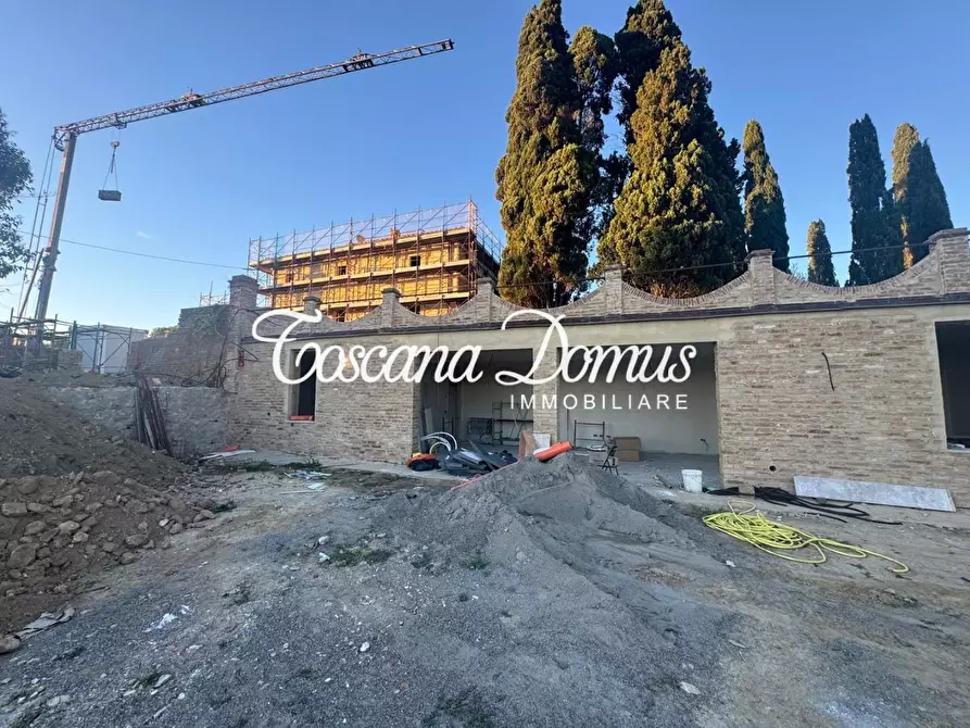 Immagine 4 di Deposito in vendita  a Sovicille