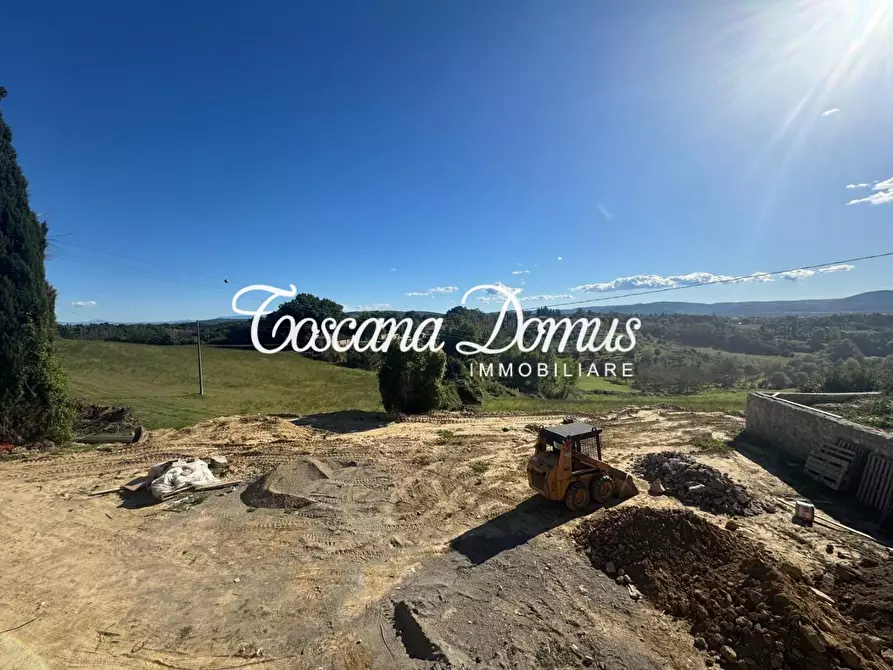 Immagine 6 di Deposito in vendita  a Sovicille