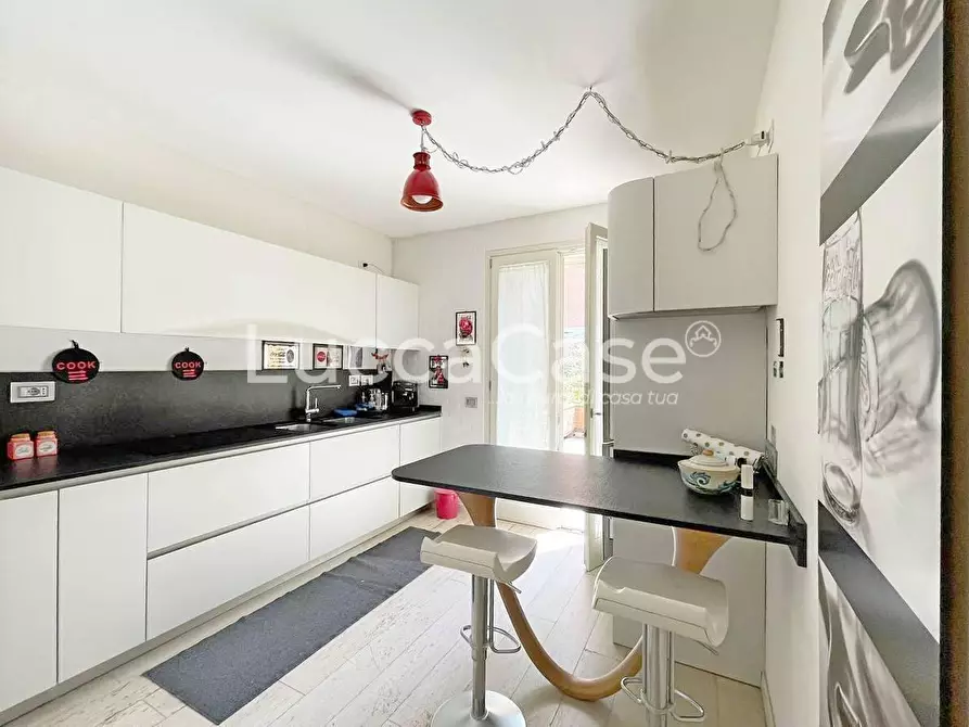 Immagine 25 di Appartamento in vendita  a Lucca