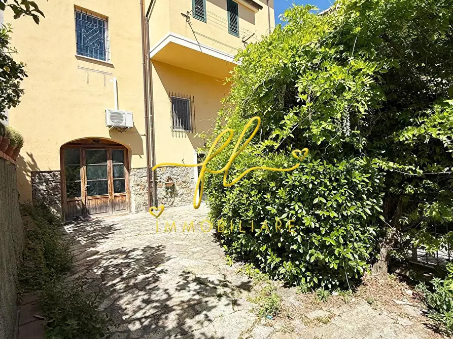 Immagine 39 di Casa indipendente in vendita  a Rosignano Marittimo