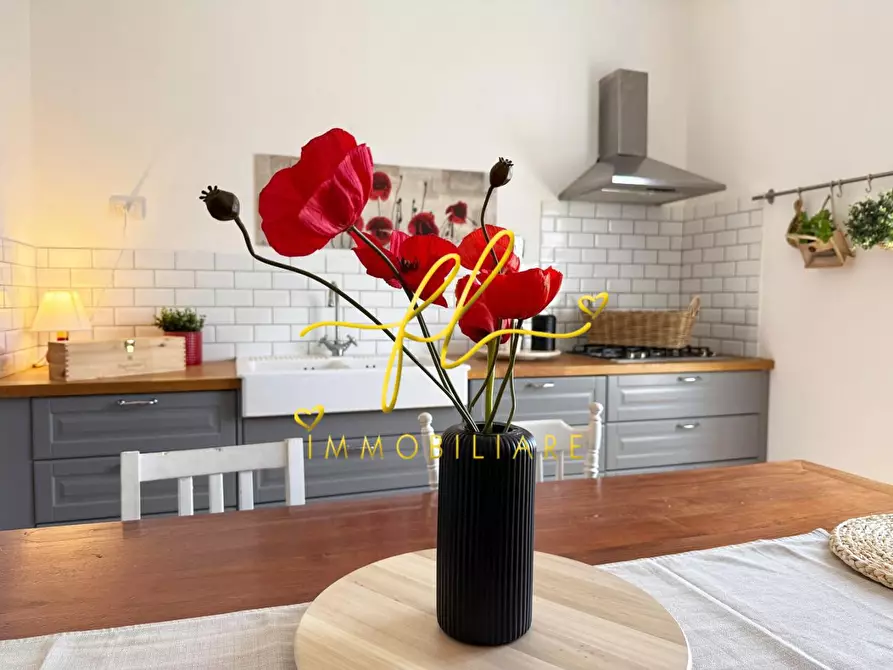 Immagine 15 di Casa indipendente in vendita  a Rosignano Marittimo