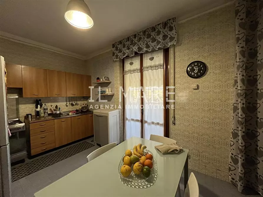 Immagine 4 di Appartamento in vendita  a Massa