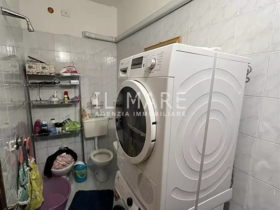 Immagine 15 di Appartamento in vendita  a Massa