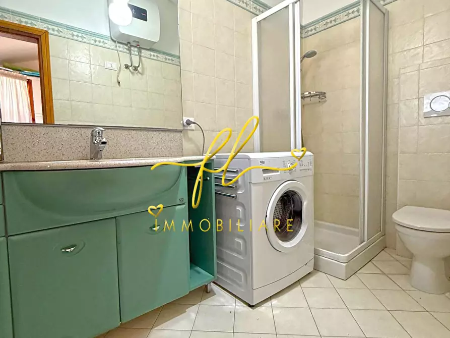 Immagine 13 di Appartamento in vendita  a Rosignano Marittimo