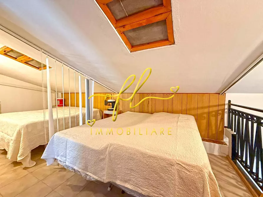 Immagine 14 di Appartamento in vendita  a Rosignano Marittimo