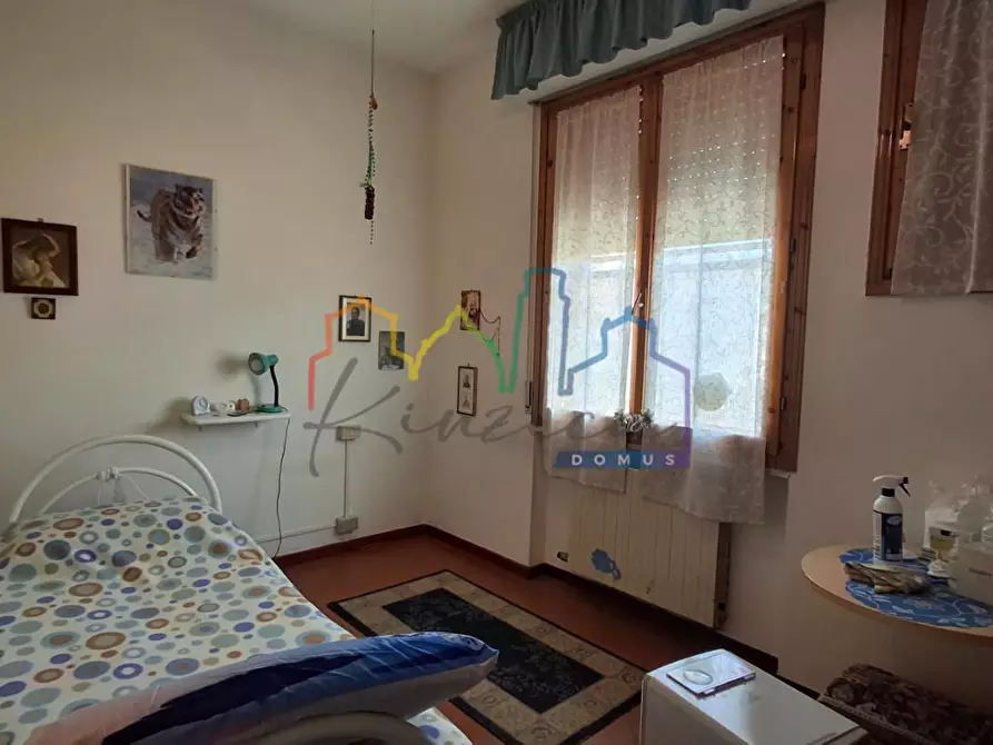 Immagine 7 di Appartamento in vendita  a Vecchiano