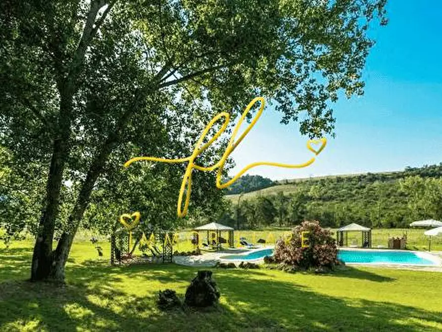 Immagine 19 di Casa colonica in vendita  a Volterra