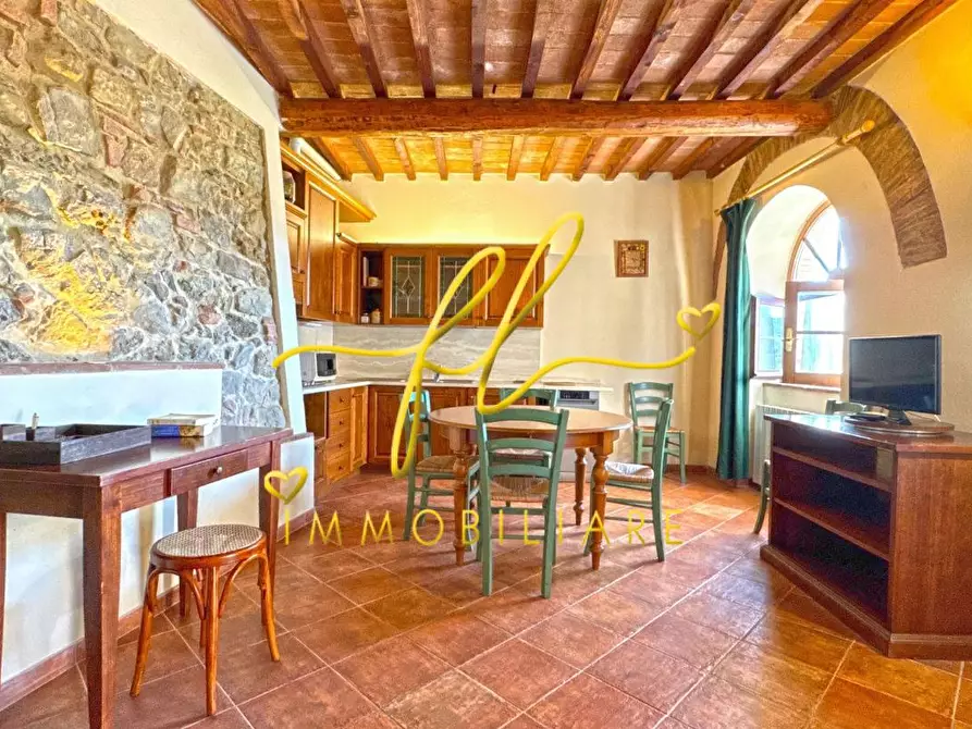 Immagine 6 di Casa colonica in vendita  a Volterra