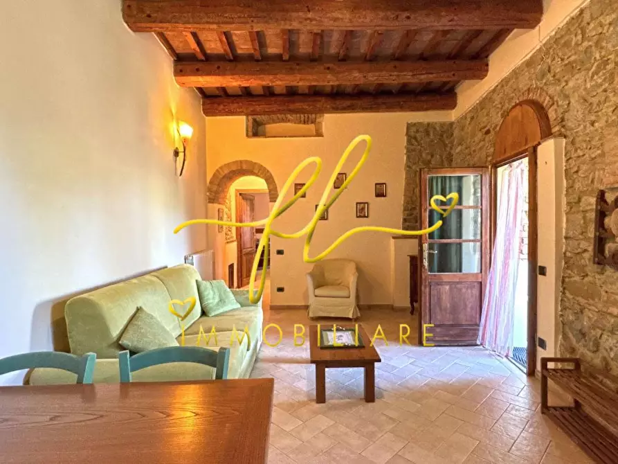 Immagine 11 di Casa colonica in vendita  a Volterra