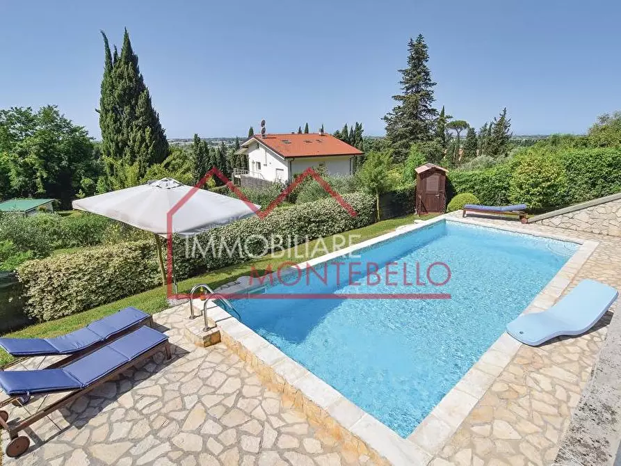 casa indipendente in vendita a Camaiore