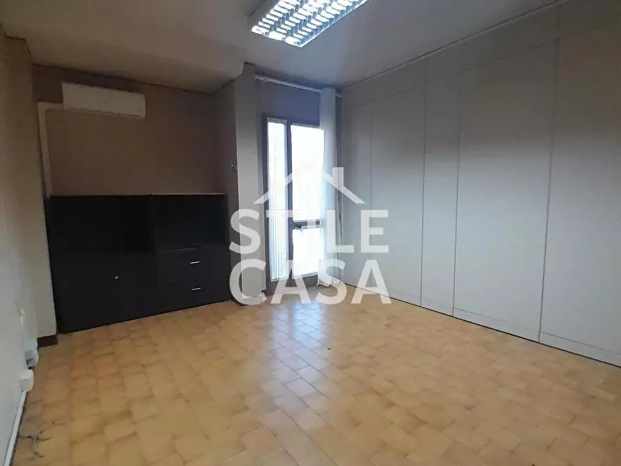 Immagine 13 di Ufficio in vendita  a Santa Croce Sull'arno