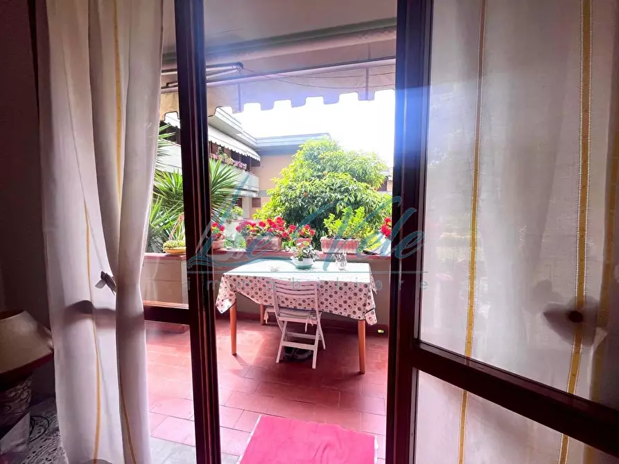 Immagine 2 di Appartamento in vendita  a Massa