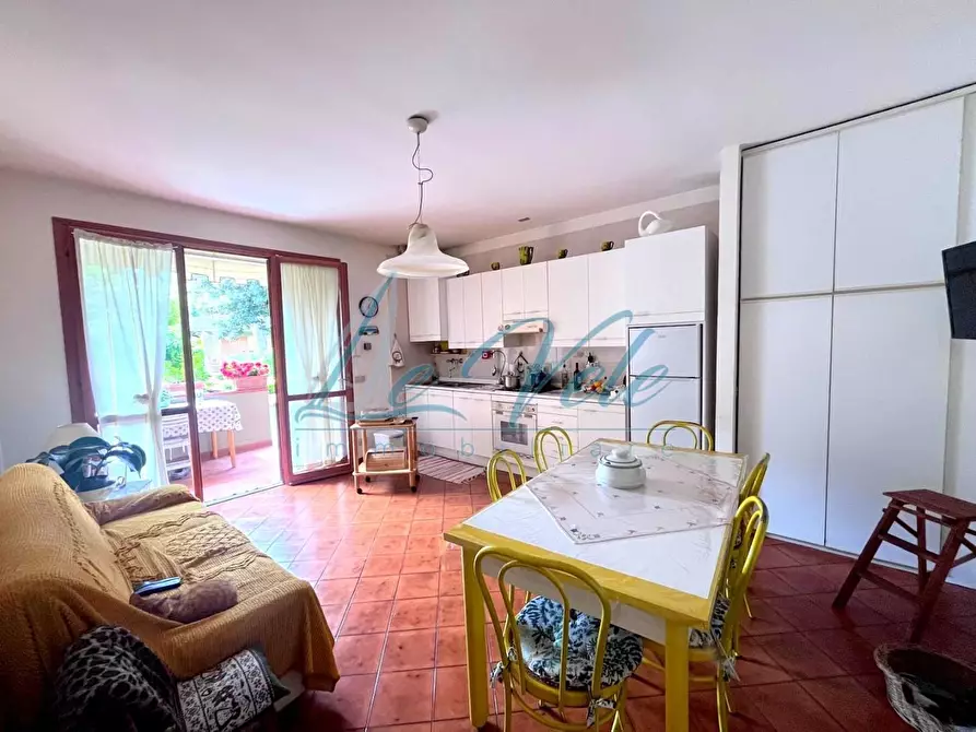 Immagine 5 di Appartamento in vendita  a Massa