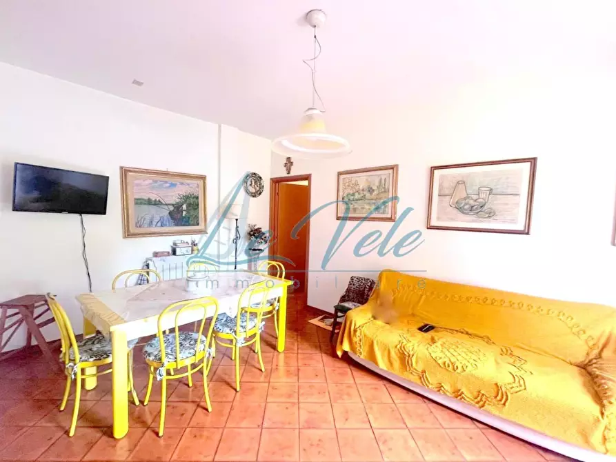 Immagine 13 di Appartamento in vendita  a Massa