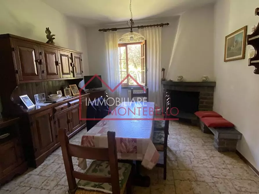 Immagine 18 di Villa in vendita  a Camaiore