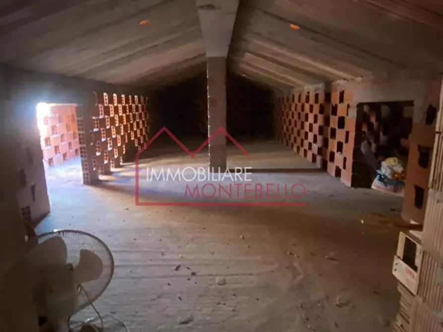 Immagine 30 di Villa in vendita  a Camaiore