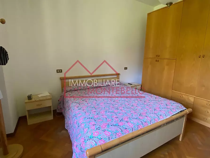 Immagine 22 di Villa in vendita  a Camaiore