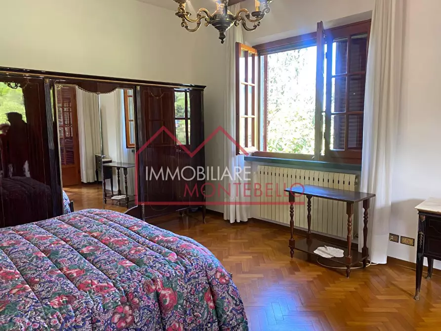 Immagine 16 di Villa in vendita  a Camaiore