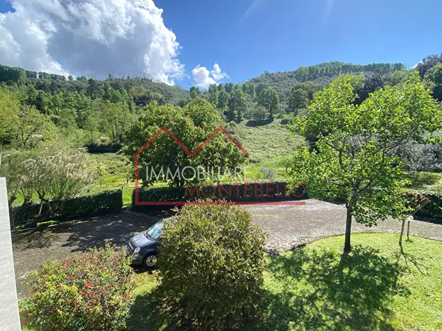 Immagine 28 di Villa in vendita  a Camaiore