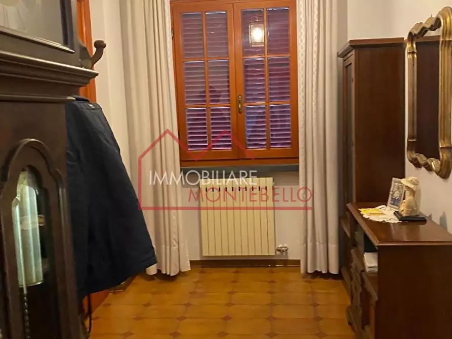 Immagine 15 di Villa in vendita  a Camaiore