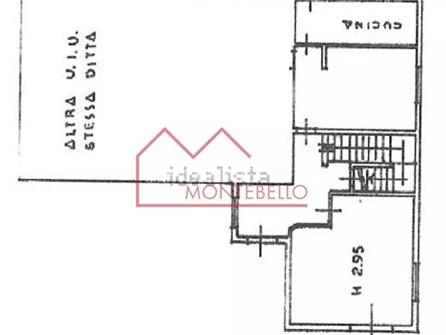 Immagine 47 di Villa in vendita  a Camaiore