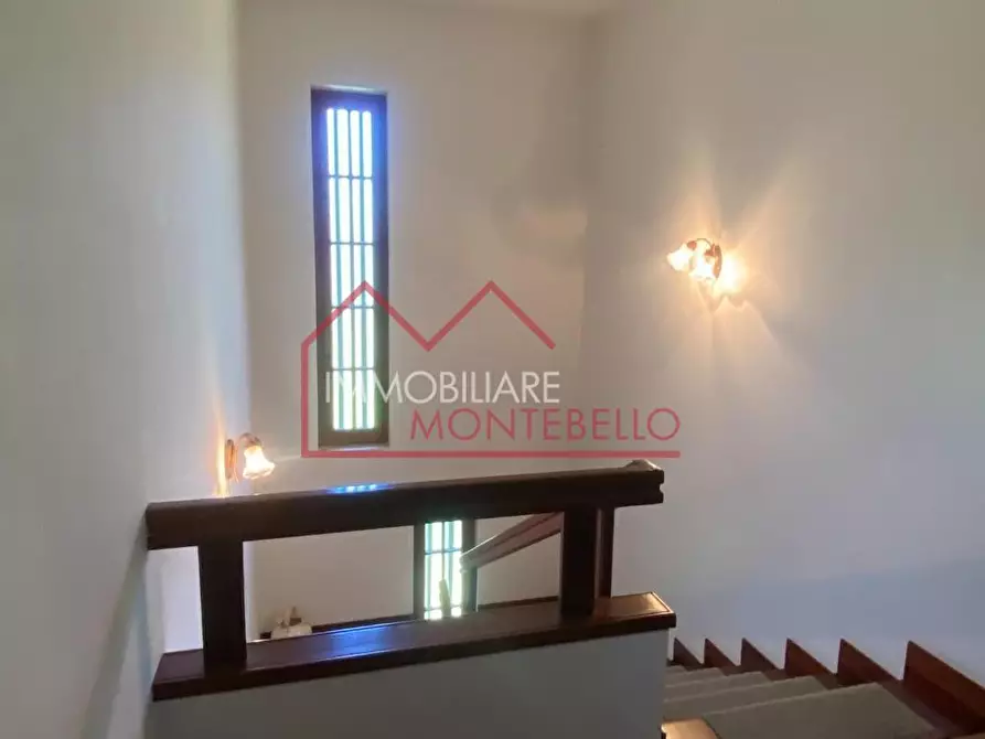 Immagine 29 di Villa in vendita  a Camaiore