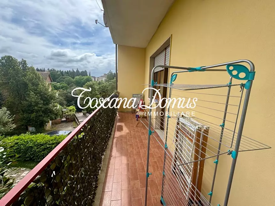 Immagine 6 di Appartamento in vendita  a Siena