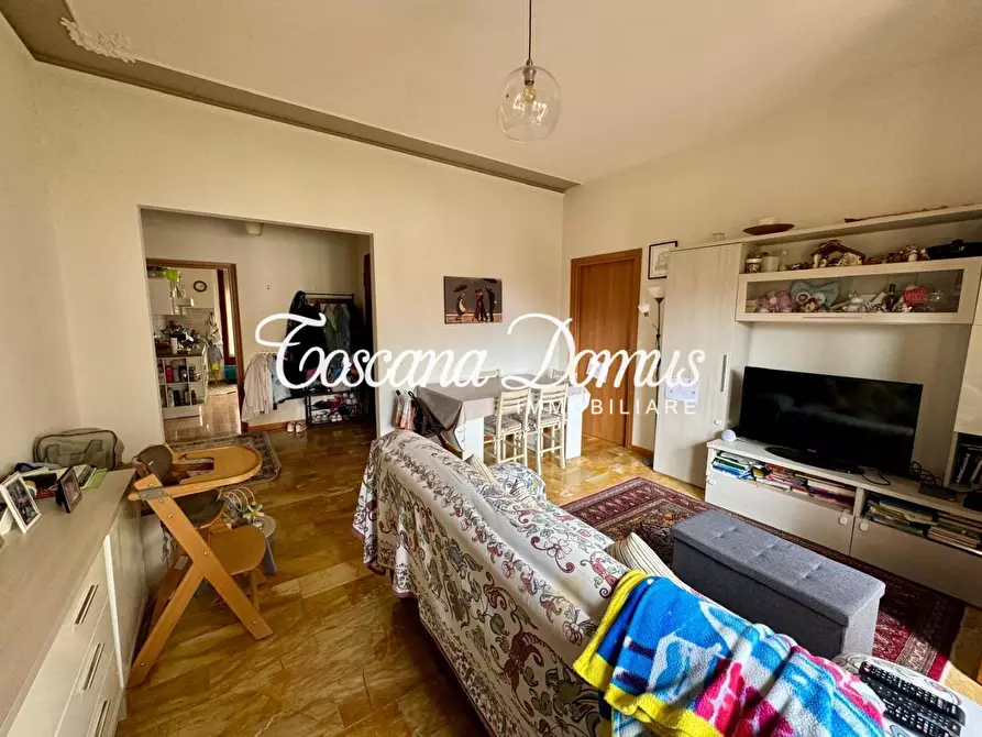 Immagine 1 di Appartamento in vendita  a Siena