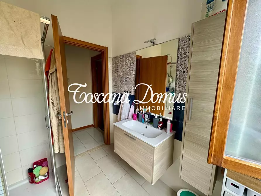 Immagine 13 di Appartamento in vendita  a Siena