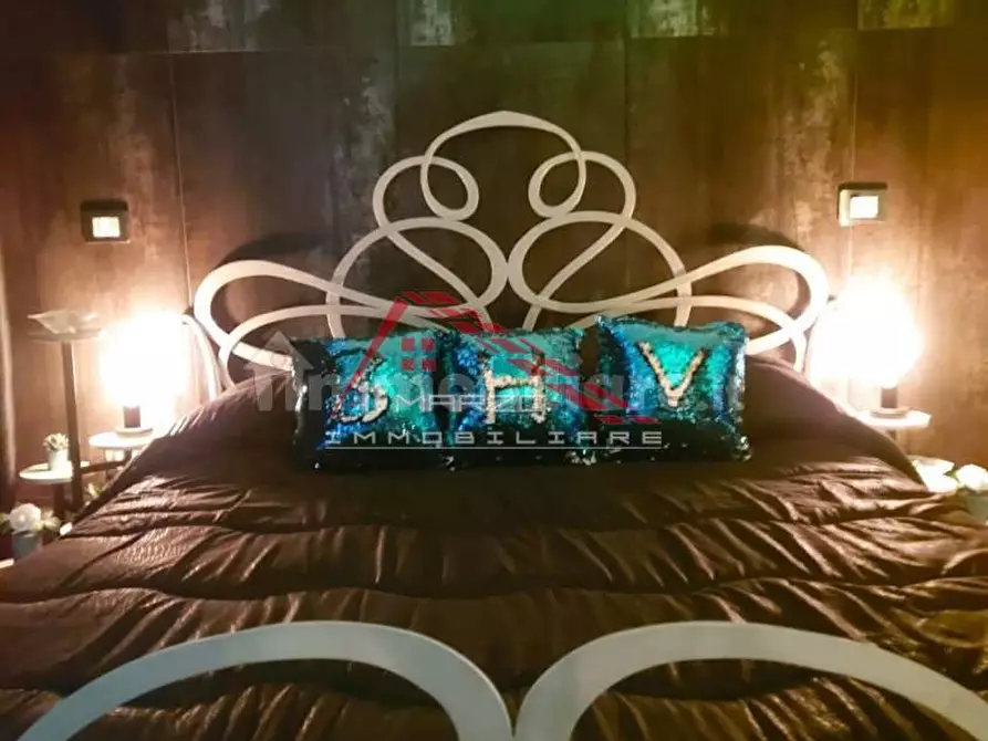 Immagine 6 di Appartamento in vendita  a Viareggio