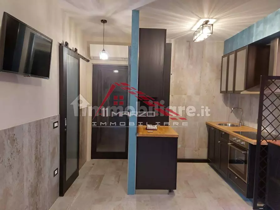 Immagine 4 di Appartamento in vendita  a Viareggio